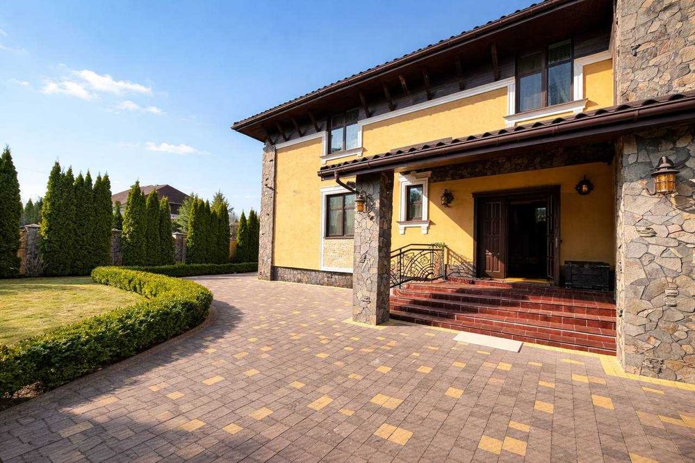 Ексклюзивний будинок 355 м² | Конопниця | 21 сотка | Без комісії