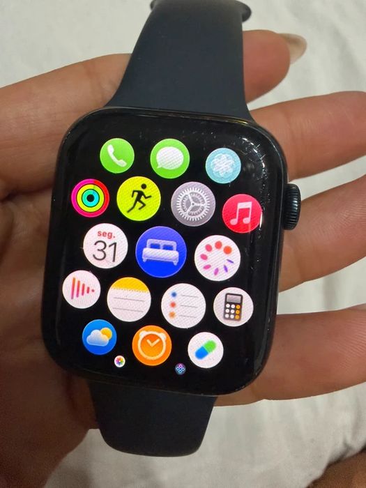 Apple Watch Série 8 com Carregador, Caixa e Pulseiras