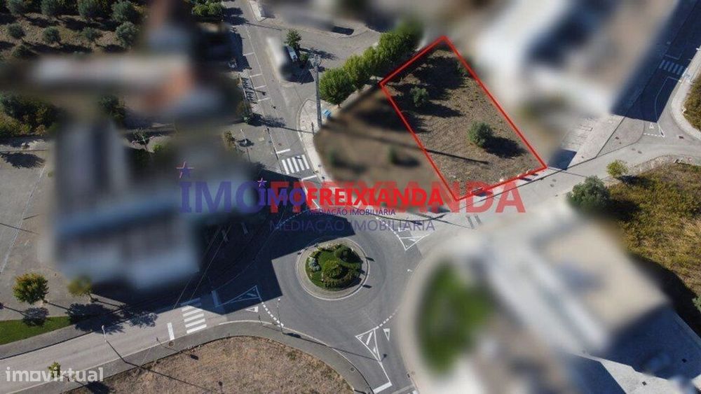 Lote para prédio em Freixianda