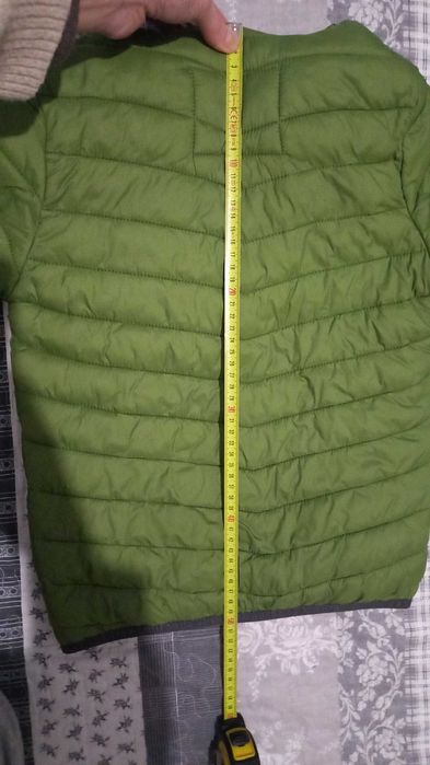 Куртка на хлопчика 6-7 років зріст 122 по бірці весна-осінь