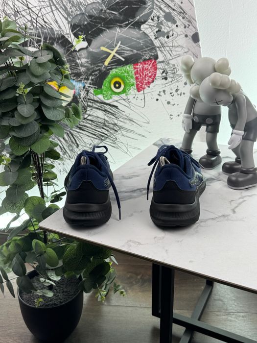 Кросівки Asics Jolt 4 39.5 розмір Е8337