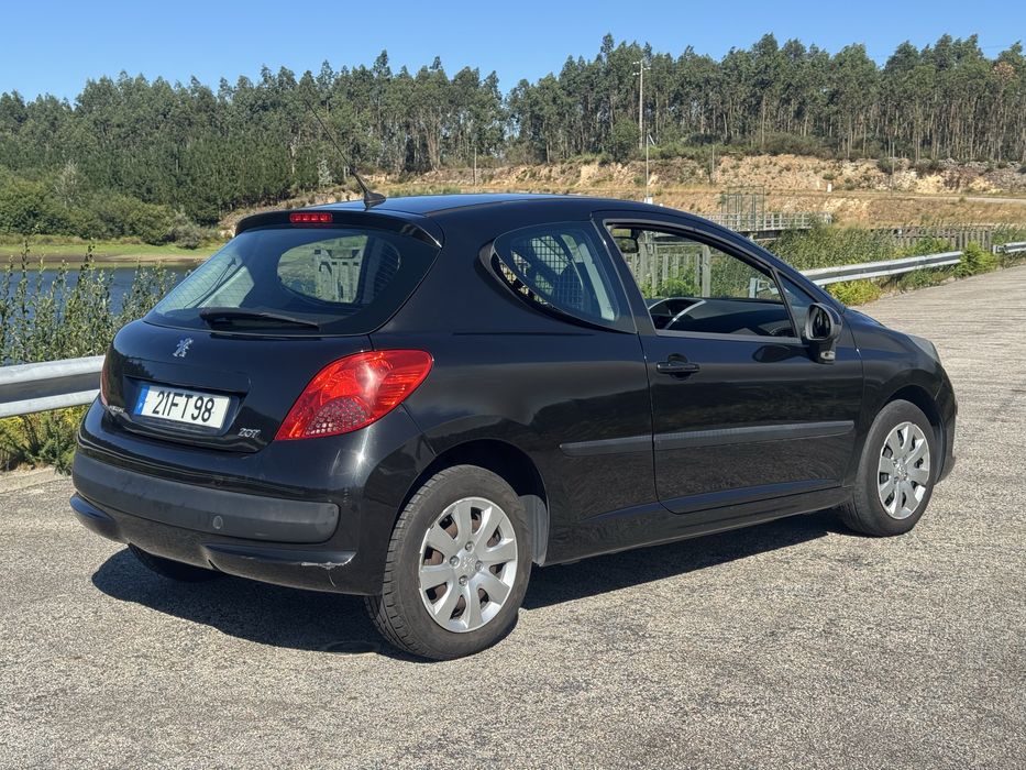 Peugeot 207 1.4 HDi IVA Dedutível