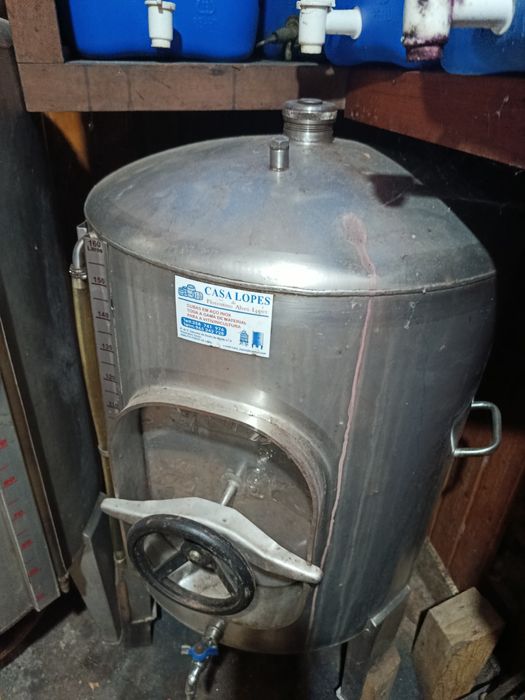Cuba inox 160 litros vinho