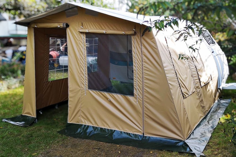 Przedsionek do przyczepy Niewiadów,daszek,pokrowiec. Również do busa