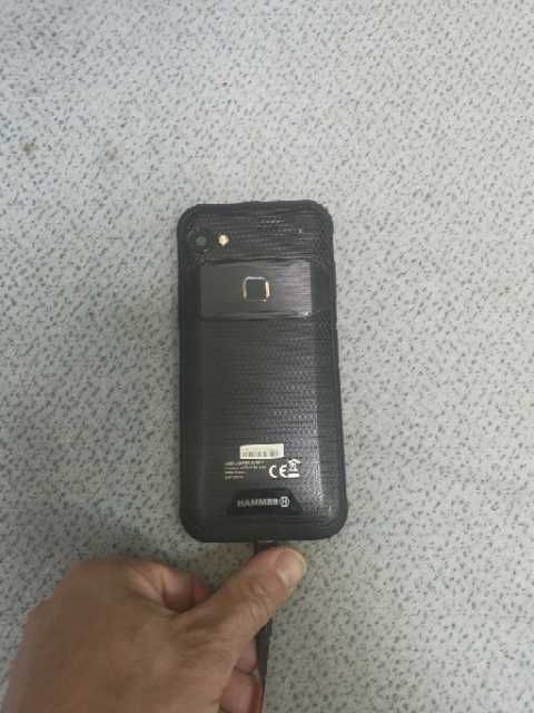 Telefon Hammer Blade 3