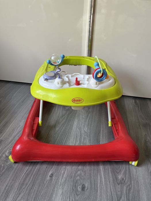 Дитячі ходунки , немає тканинного кріселка