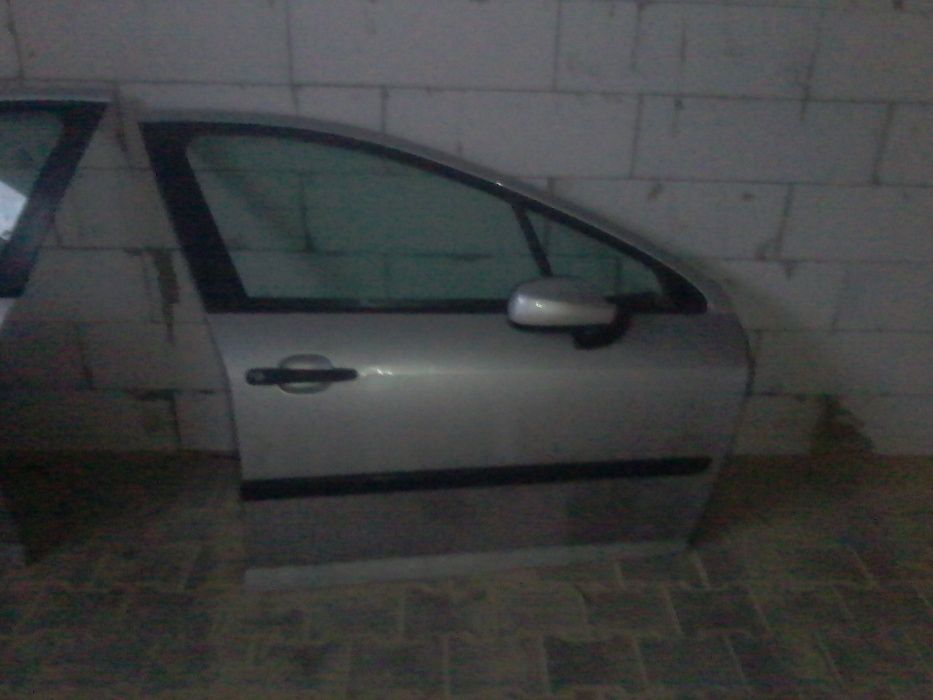 Дверь двері Двери передняя задняя Пежо 407 Peugeot 407