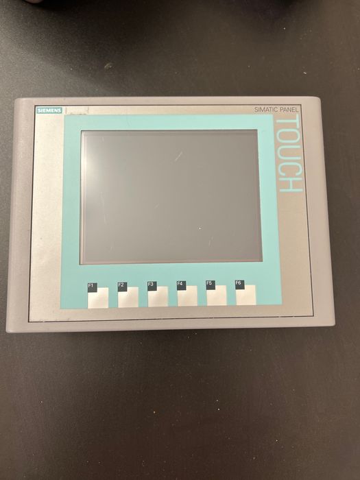 Przemysłowy panel HMI