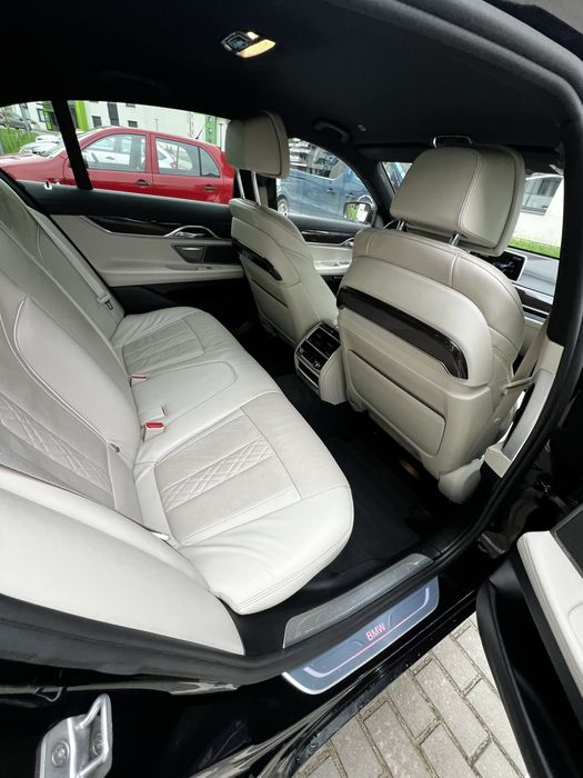 Samochod na wesele, ślub, uroczystosci, przewozy VIP, limuzyna BMW 740