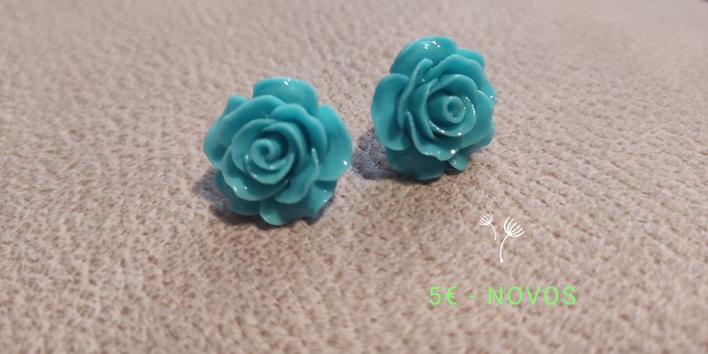 Brincos e conjuntos - vários estilos