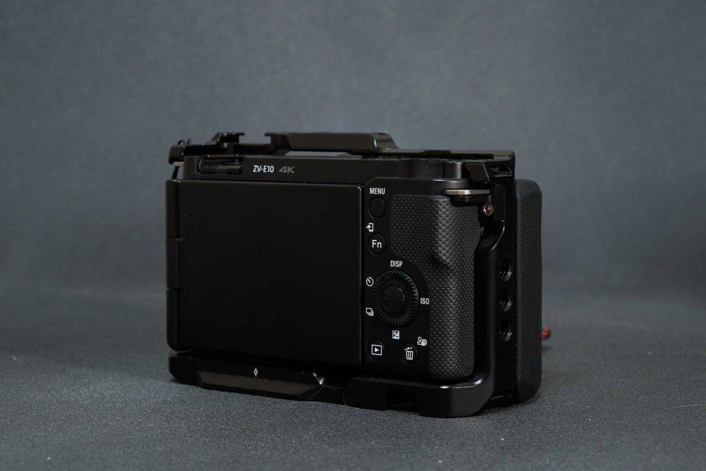 Sony ZV-E10 + kit 16-50mm OSS II
