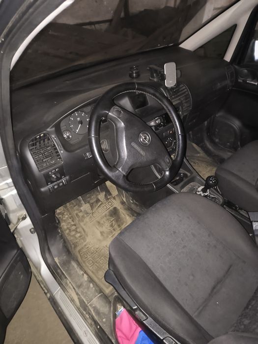Opel Zafira 2.2 TDI
