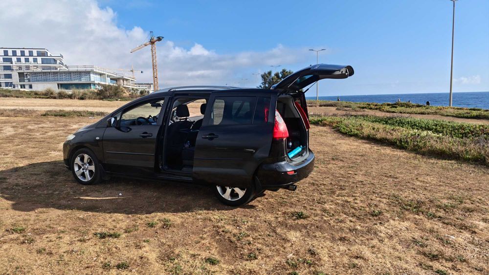 Vendo mazda 5 (Uma máquina) 7lugares