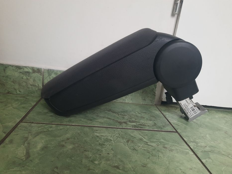 Podłokietnik Audi A4 B6 < --TANIO