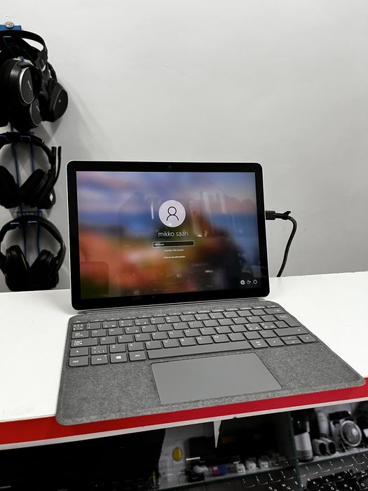 Планшет Microsoft Surface Go 2 1926 64gb