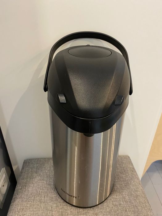 Termos 3 l z pompką