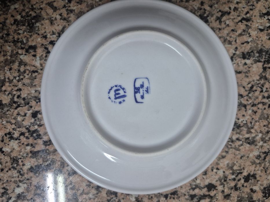 Dois pratos pequenos