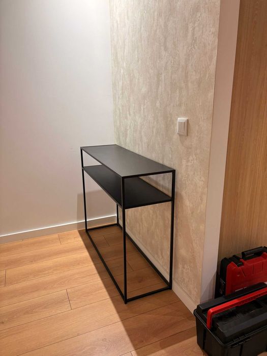 Consola / Aparador em metal preto – estilo moderno