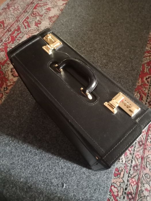 Портфель - соквояж