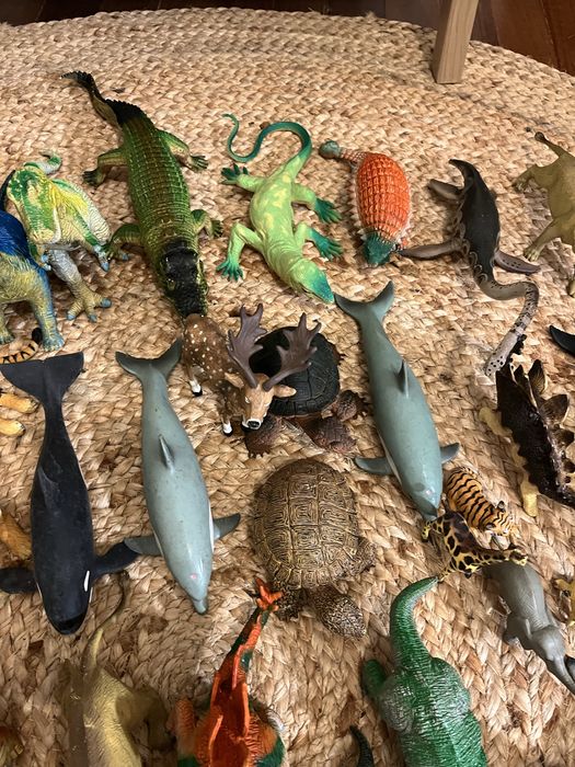 Brinquedos bonecos diversos