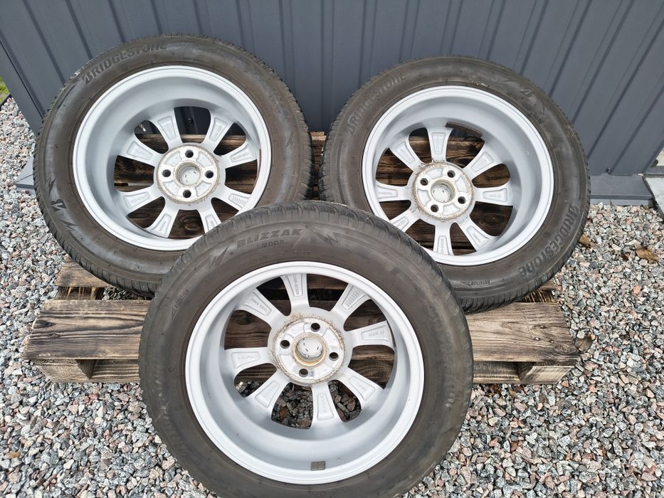 Диски з шинами toyota r15