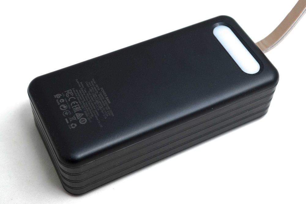 беспроводной повербанк на 10 000 мАч + проводной на 60 000 мАч