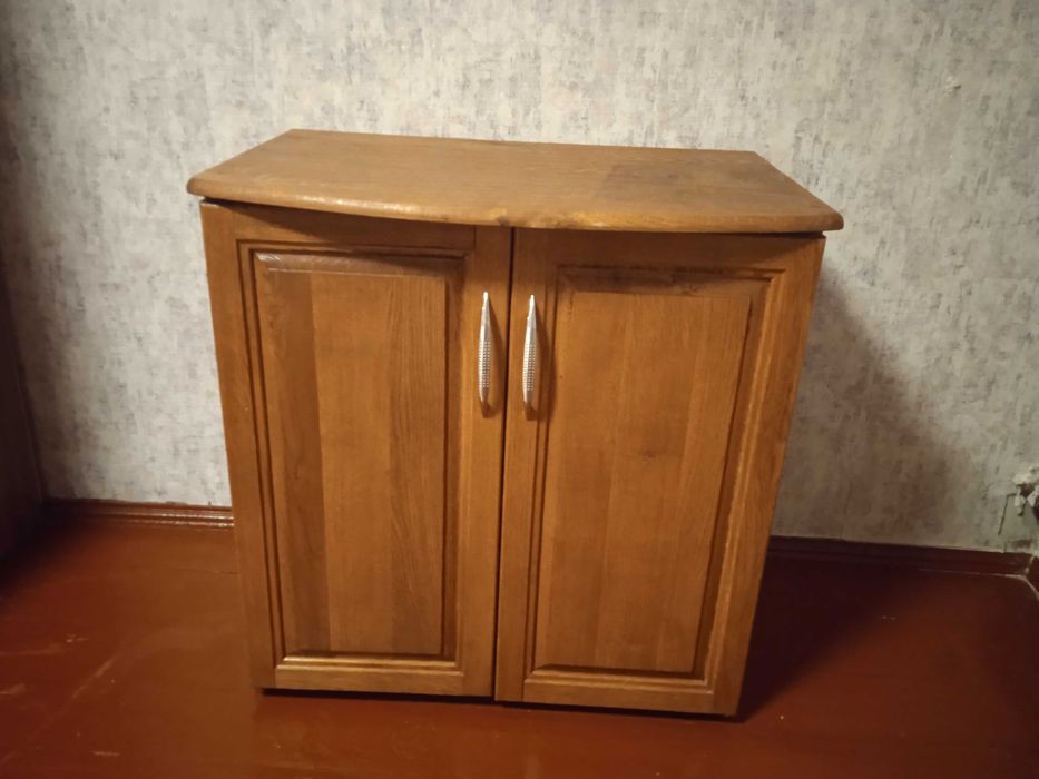 Продам комод дубовий