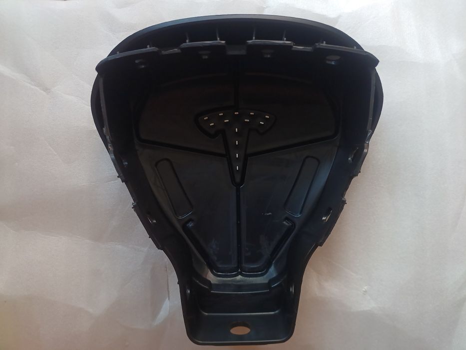 Кришка руля заглушка керма накладка Tesla