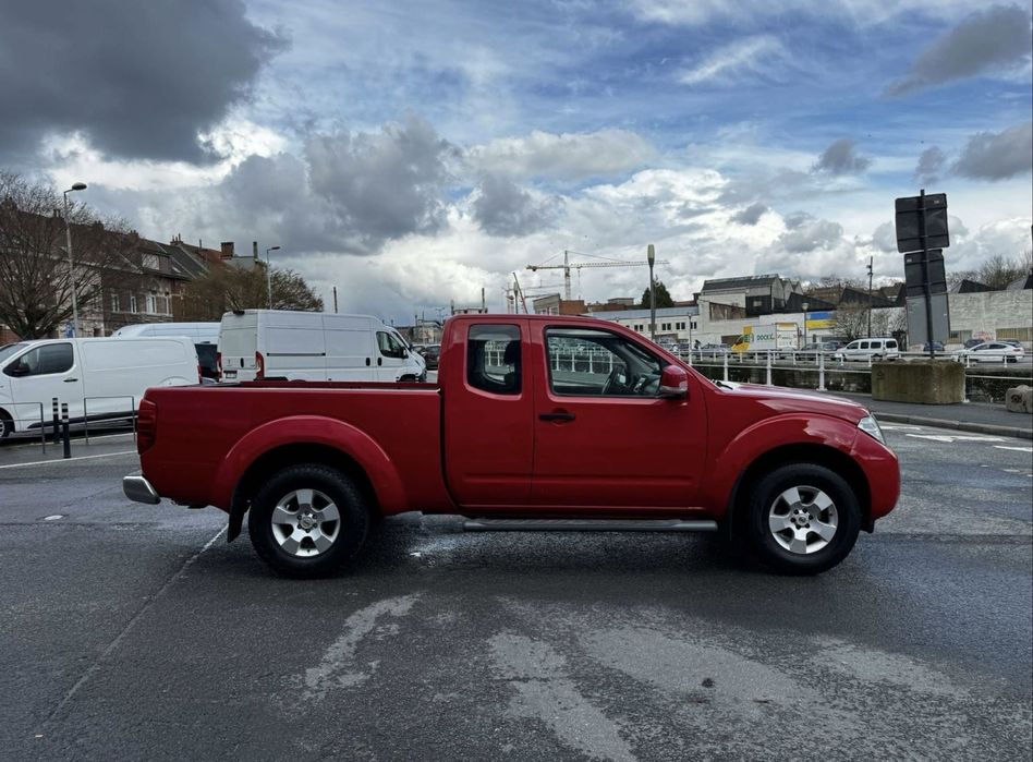 Nissan Navara 2.3 dci 190 CV king cab