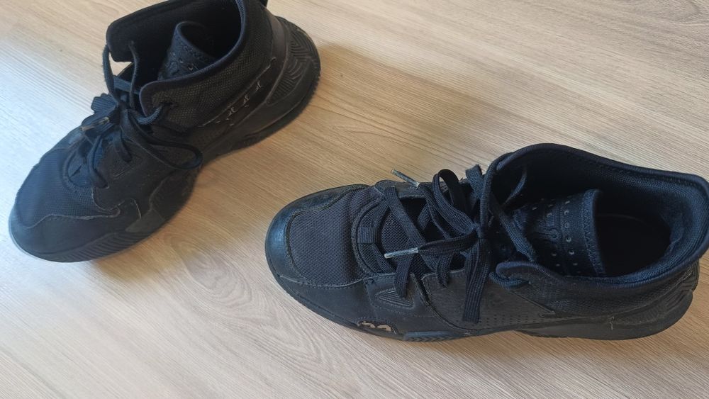 Nike stay loyal 2 rozmiar 40