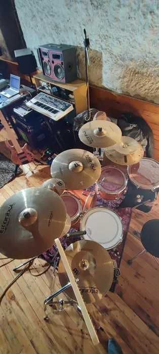 Gretsch Catalina Club Jazz + Pratos Istanbul + Hardware e Pedal duplo