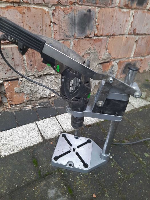 Stojak pod wiertarke