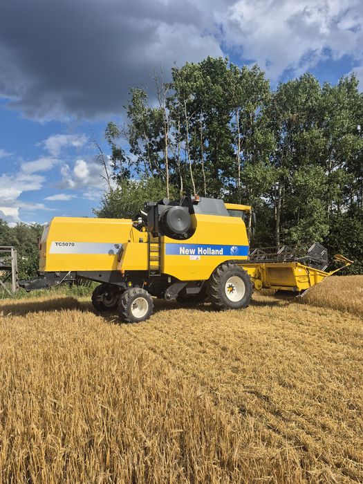 Kombajn New Holland TC5070