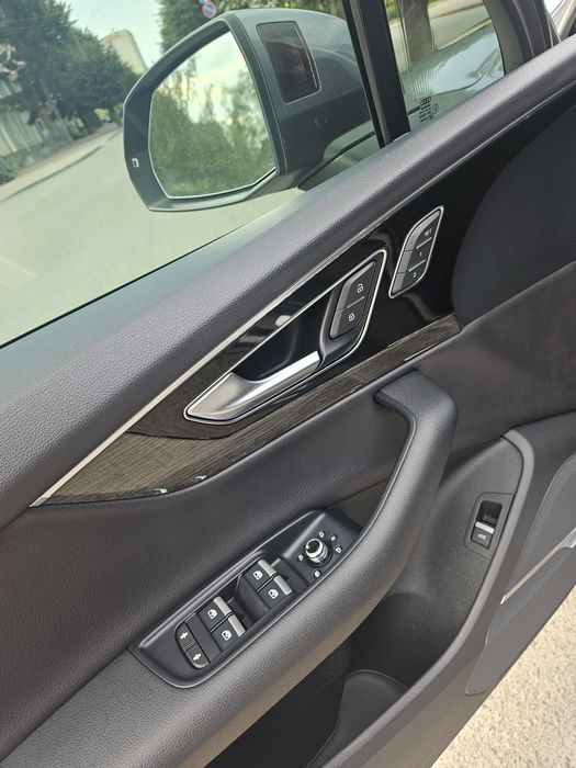 AUDI Q7 2017 Premium Plus
