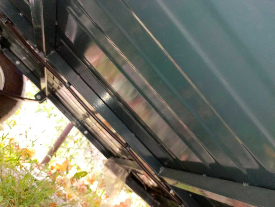 Великий легковий причіп підвищеної вантажопід"ємності