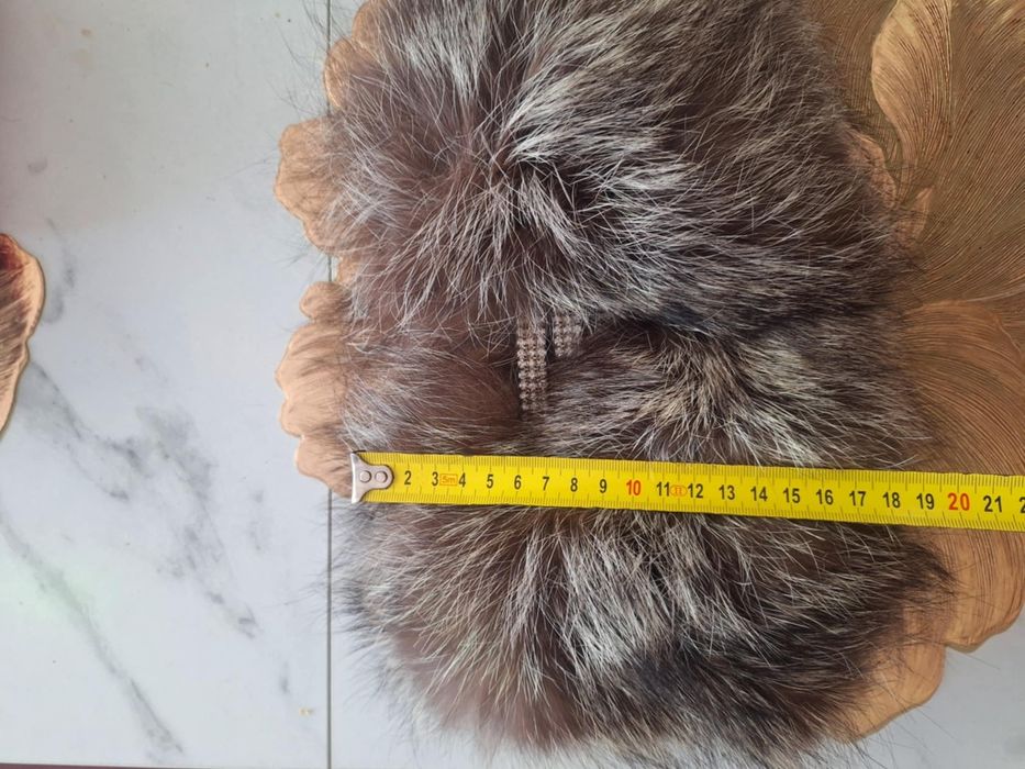 Torebka z futro  lisa srebrnego