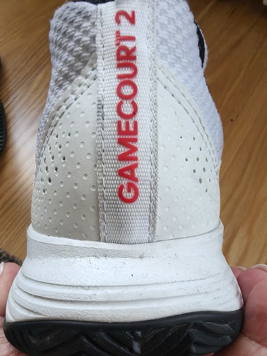 Tênis Adidas Gamecourt 2.0, tamanho 43 & 1/3, como novos pois deixaram de servir. Entrego em mão na zona do Parque das Nações  ou Benfica.