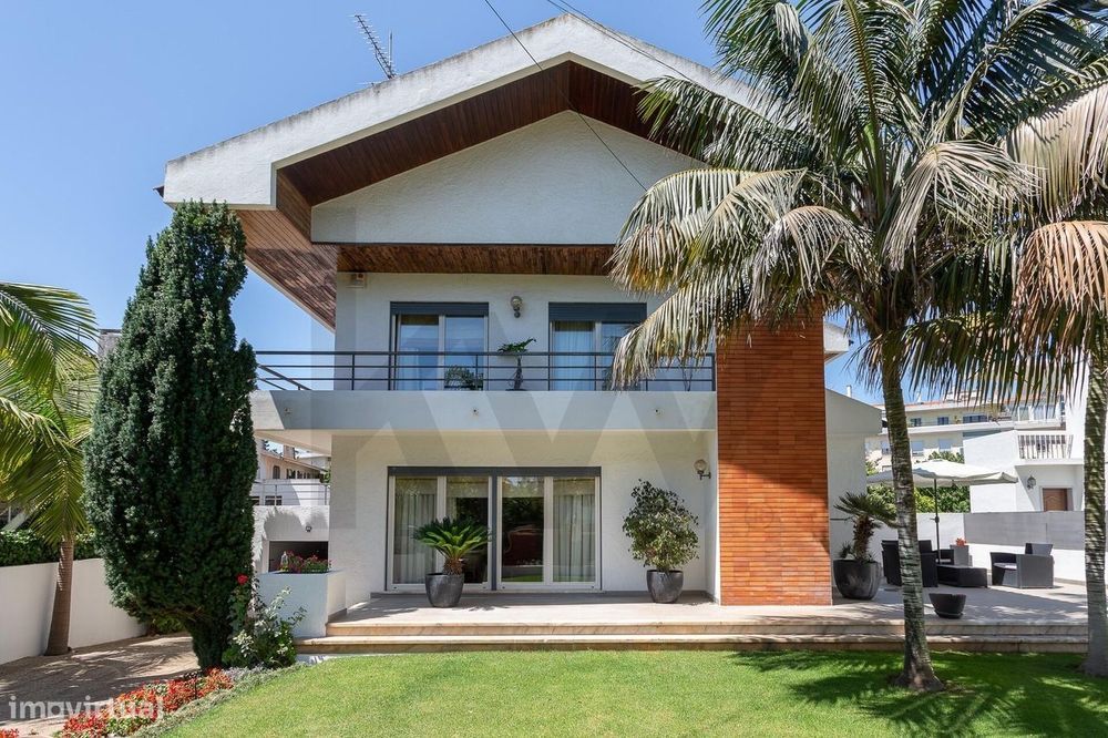 Excellent villa for sale in Quinta das Palmeiras