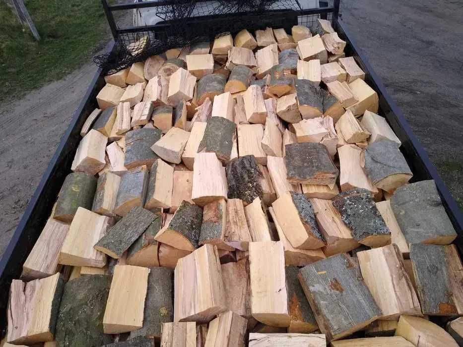 Rąbane drewno opałowe i kominkowe. Transport do klienta. Drewno idealne do palenia w kominku i piecu