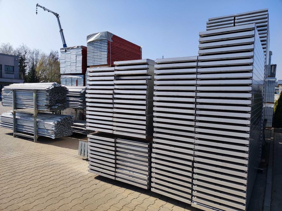 Rusztowania elewacyjne fasadowe Plettac 8,5x18 Rusztowanie 153m2