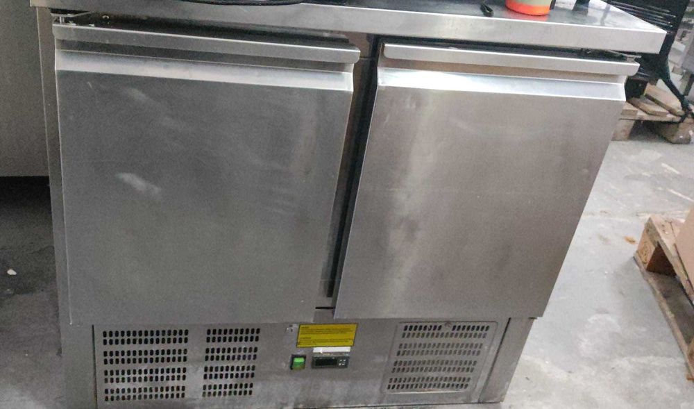 stół chłodniczy z szufladami