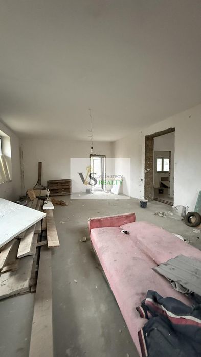 Продаж будинку 4 кімн у Червоному Хуторі