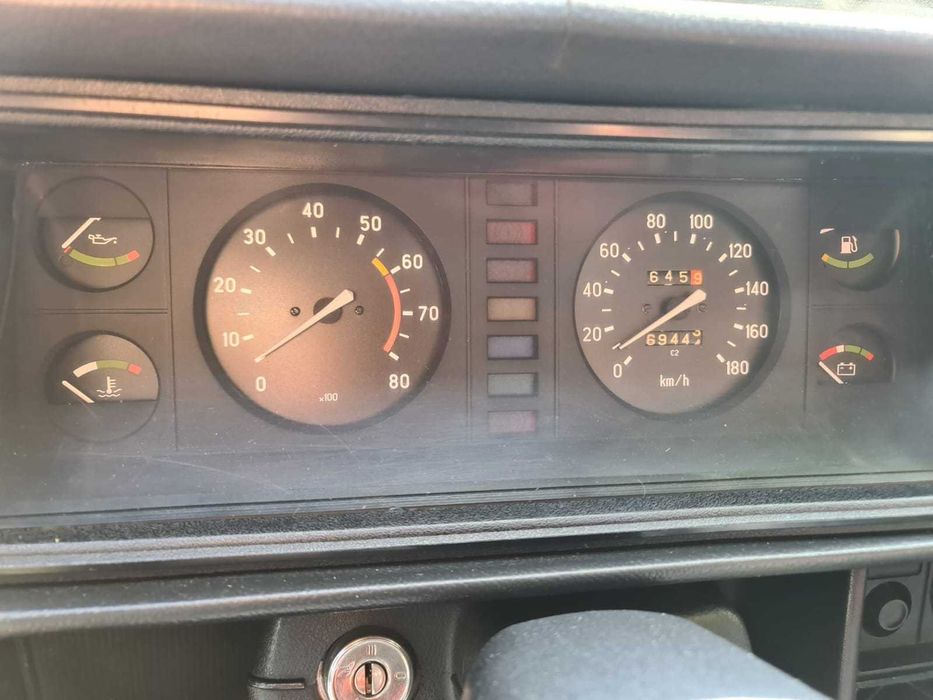 Łada model 2107-rok1988 stan kolekcjonerski