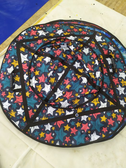 Тюбінг надувний 120 см з принтом та камерою у комплекті,для снігу