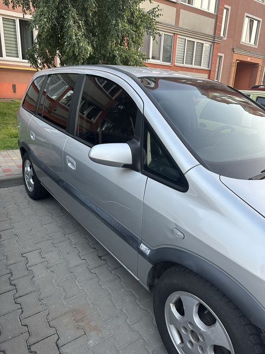 Продам Opel Zafira 2004  автомат
