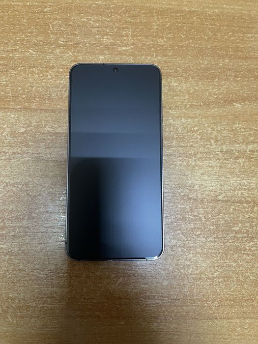 Продам Samsung S-24 6/128 на Exynos 2400