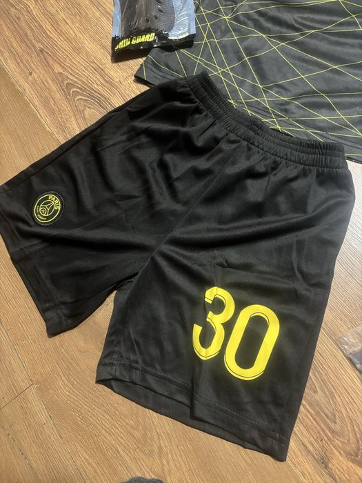 Strój piłkarski dla dzieci 120/130 messi . Nowy z metka