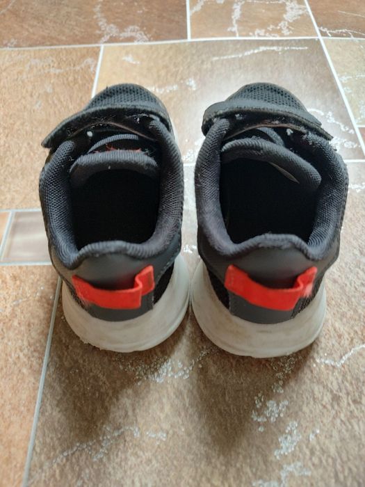 Дитячі кросівки adidas