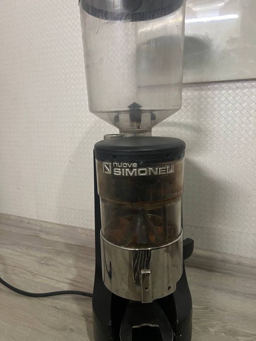 Кофемолка Simonelli