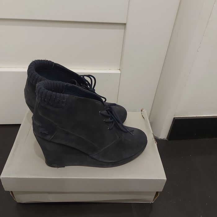 Buty damskie Lacoste rozmiar 38 na koturnie botki wiązane